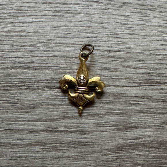 Jewel Kade Pewter Fleur De Lis, Swarovski Crystal - Picture 1 of 1